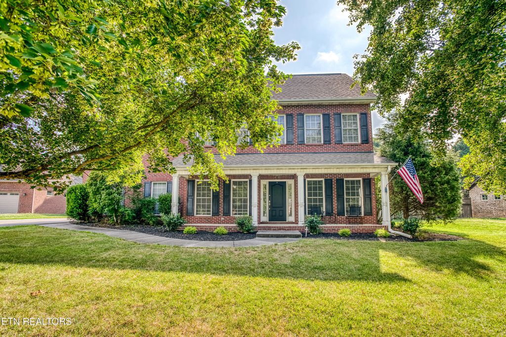 Photo of 300 Yellowstone Lane, Lenoir City, TN 37771 (MLS # 1335405)