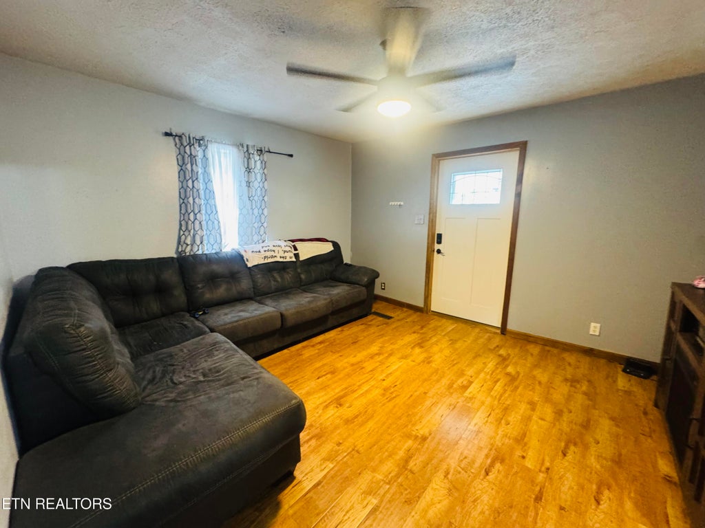 Photo of 812 Andys Ridge Rd, Briceville, TN 37710 (MLS # 1342017)