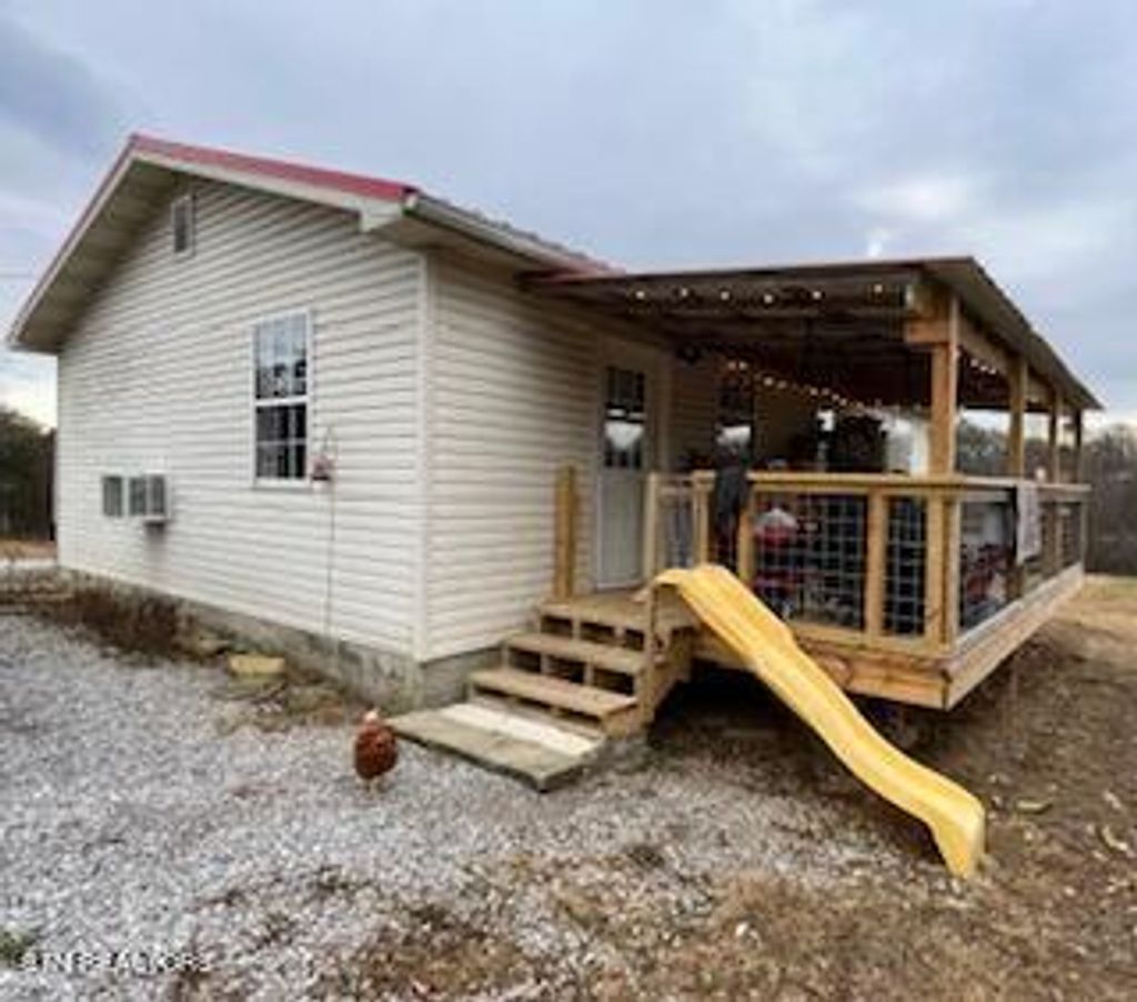 Photo of 315 Welcome Lane, Strawberry Plains, TN 37871 (MLS # 1247183)