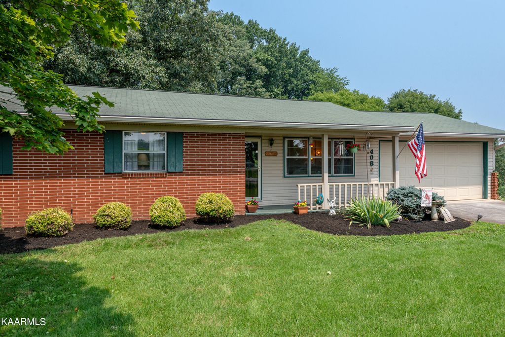 Photo of 408 Meadow Rd, Greenback, TN 37742 (MLS # 1233935)