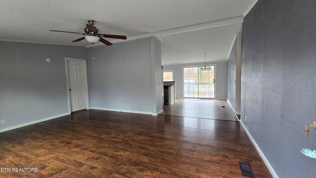 Photo of 922 Poplar St, Alcoa, TN 37701 (MLS # 1328607)