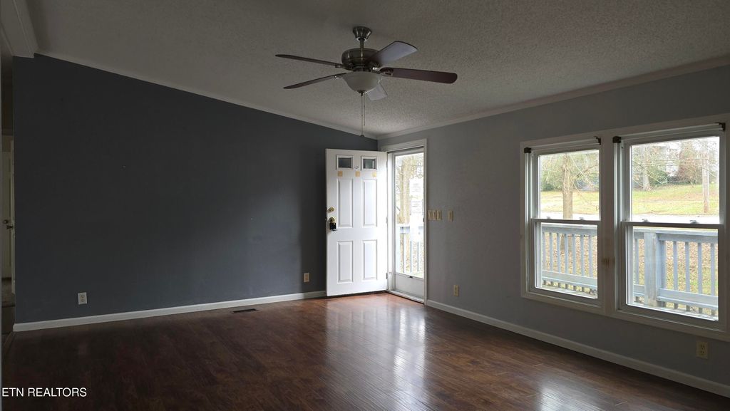 Photo of 922 Poplar St, Alcoa, TN 37701 (MLS # 1328607)