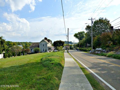 Tiny photo for 2 West Main St, Dandridge, TN 37725 (MLS # 1315656)
