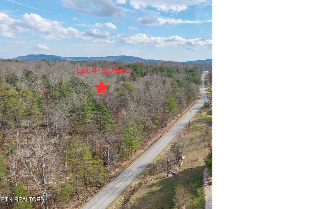 Photo of 4 Chestnut Hill Rd, Crossville, TN 38571 (MLS # 1333929)