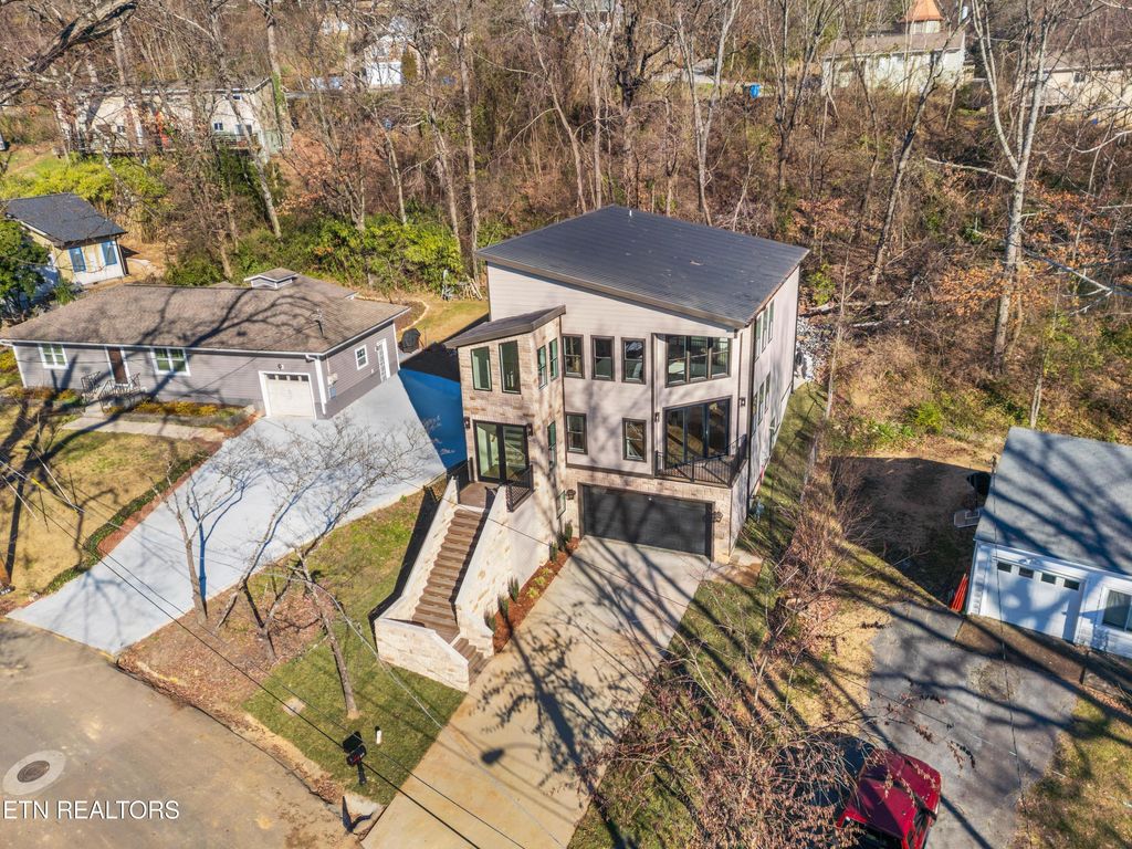 Photo of 315 Pine Ridge Rd, Chattanooga, TN 37405 (MLS # 1327690)