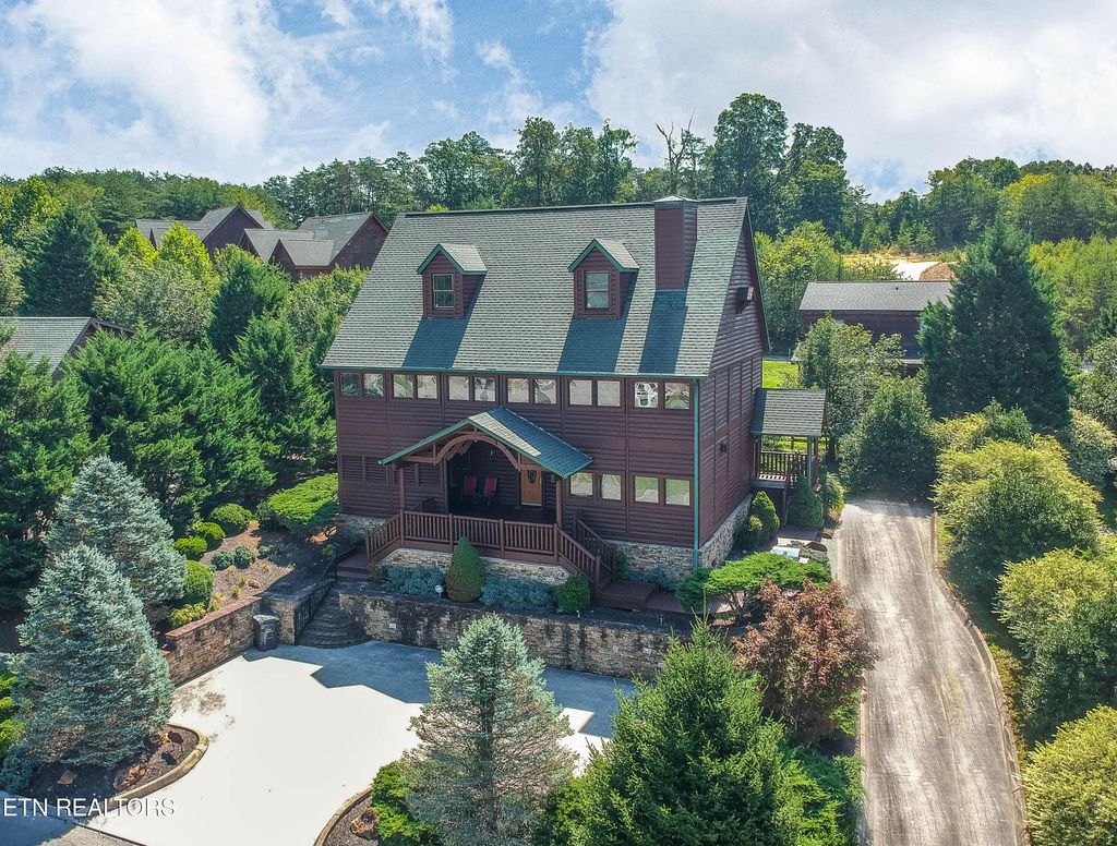 Photo of 437 Keegan Drive, Pigeon Forge, TN 37863 (MLS # 1259245)