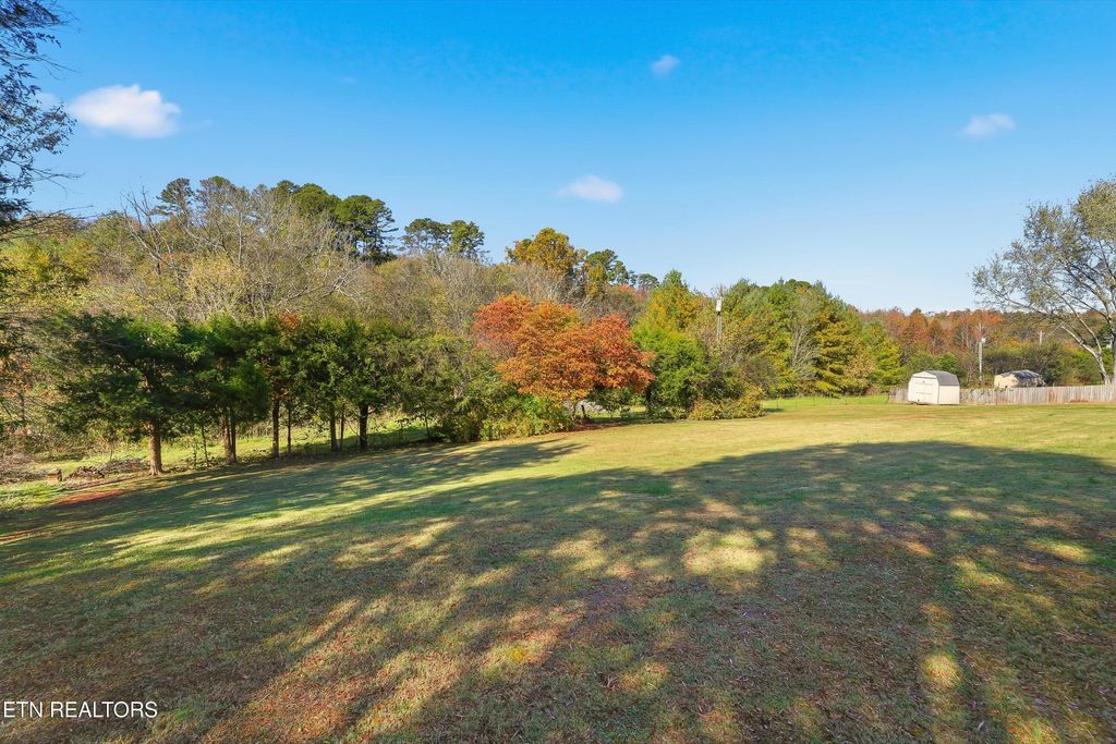 Photo of 509 Kinzalow Circle, Sweetwater, TN 37874 (MLS # 1321149)