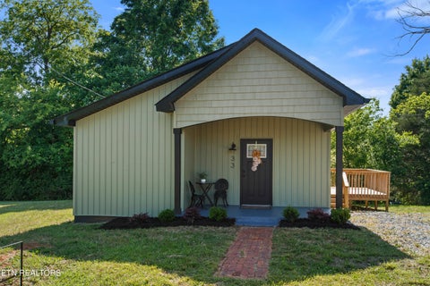 Photo of 33 Melrose Ave, Englewood, TN 37329 (MLS # 1357247)
