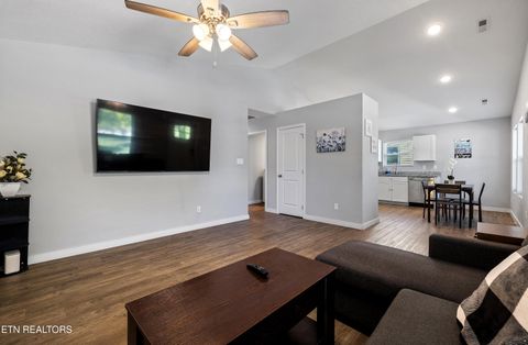 Tiny photo for 1218 W 4Th Ave, Knoxville, TN 37921 (MLS # 1339731)