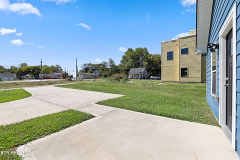 Tiny photo for 1218 W 4Th Ave, Knoxville, TN 37921 (MLS # 1339731)