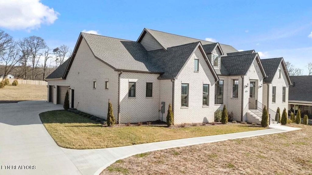 Photo of 1014 Herbert Drive, Greenback, TN 37742 (MLS # 1326832)