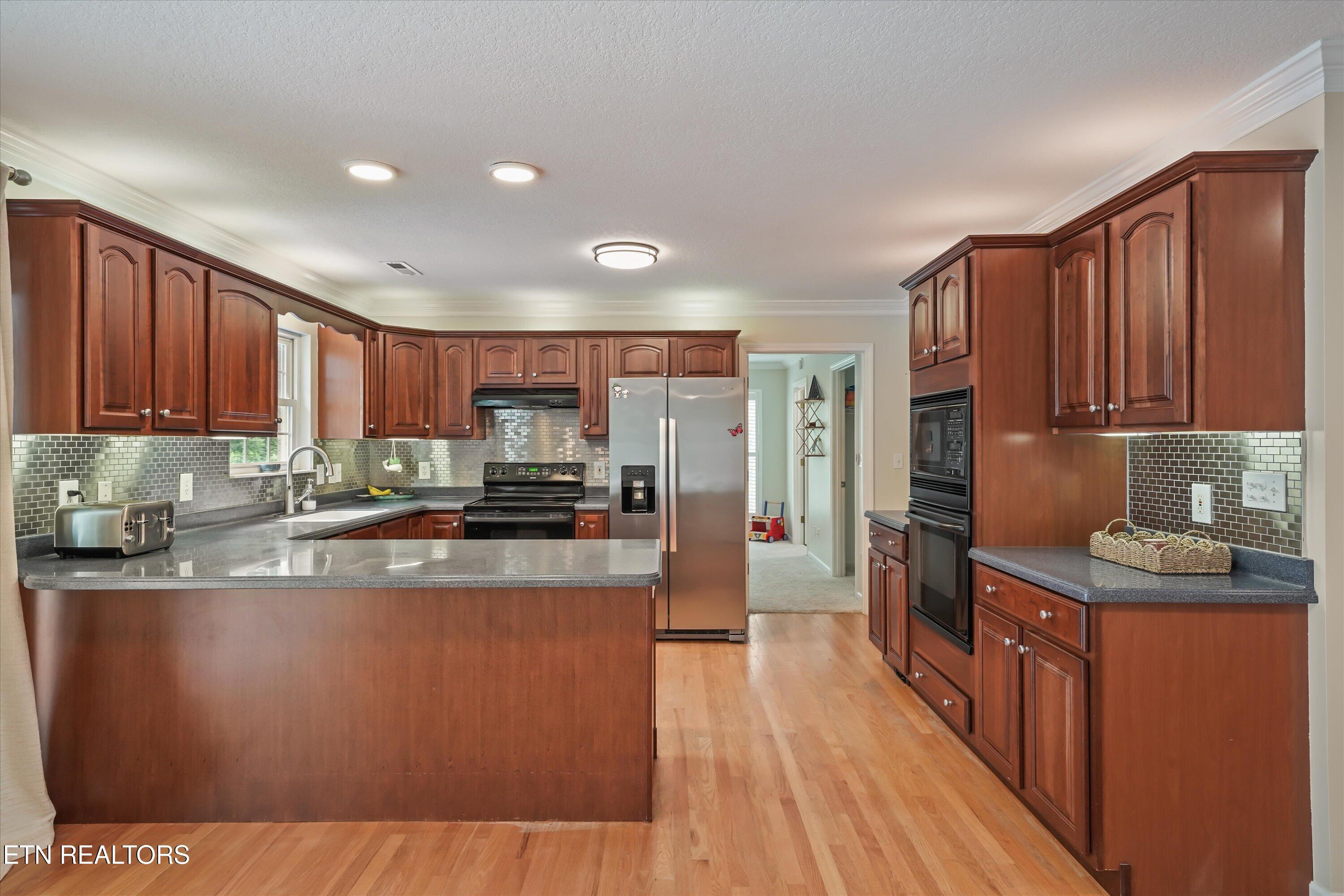 1620 Laramie