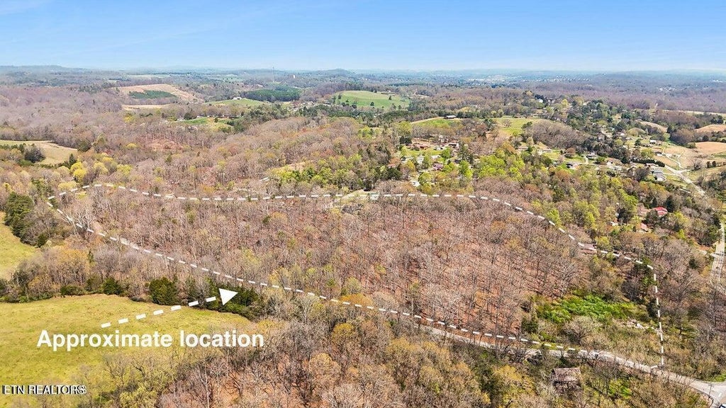 Photo of 1300 Old Sugar Limb Rd, Loudon, TN 37774 (MLS # 1357981)