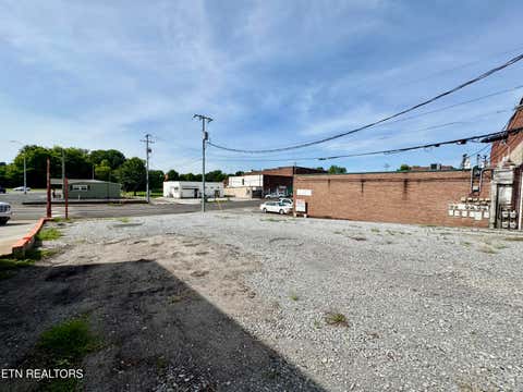 Photo of 220 E Madison Ave, Athens, TN 37303 (MLS # 1350525)
