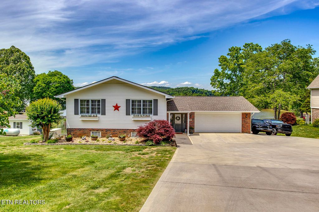 Photo of 571 Anglers Cove Rd, Kingston, TN 37763 (MLS # 1340346)