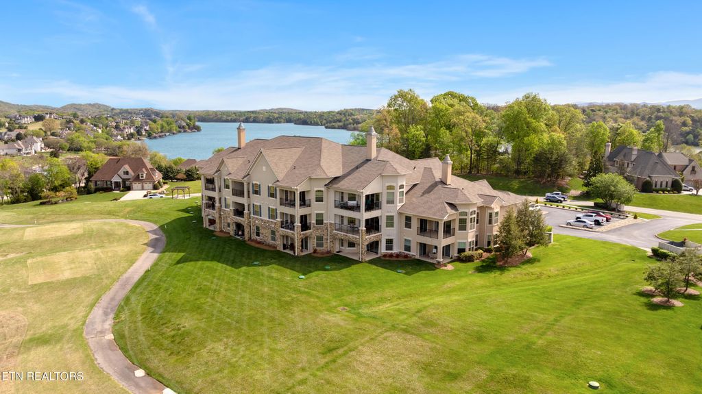 Photo of 565 Rarity Bay Pkwy #201, Vonore, TN 37885 (MLS # 1336125)