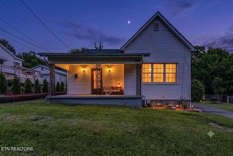 Photo of 2729 Barton St, Knoxville, TN 37917 (MLS # 1346333)