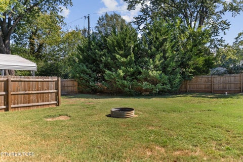 Tiny photo for 943 Radnor Rd, Maryville, TN 37804 (MLS # 1357565)