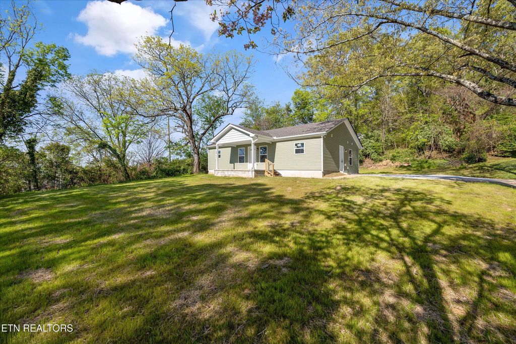 Photo of 4017 Capella St, Knoxville, TN 37917 (MLS # 1336179)