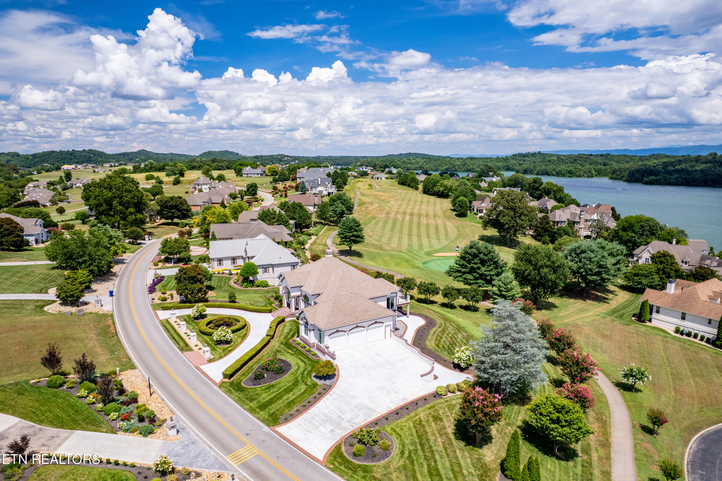 770 Rarity Bay Pkwy