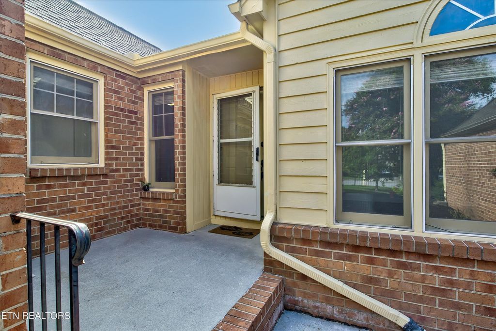 Photo of 8430 Woodbend Tr, Knoxville, TN 37919 (MLS # 1311641)