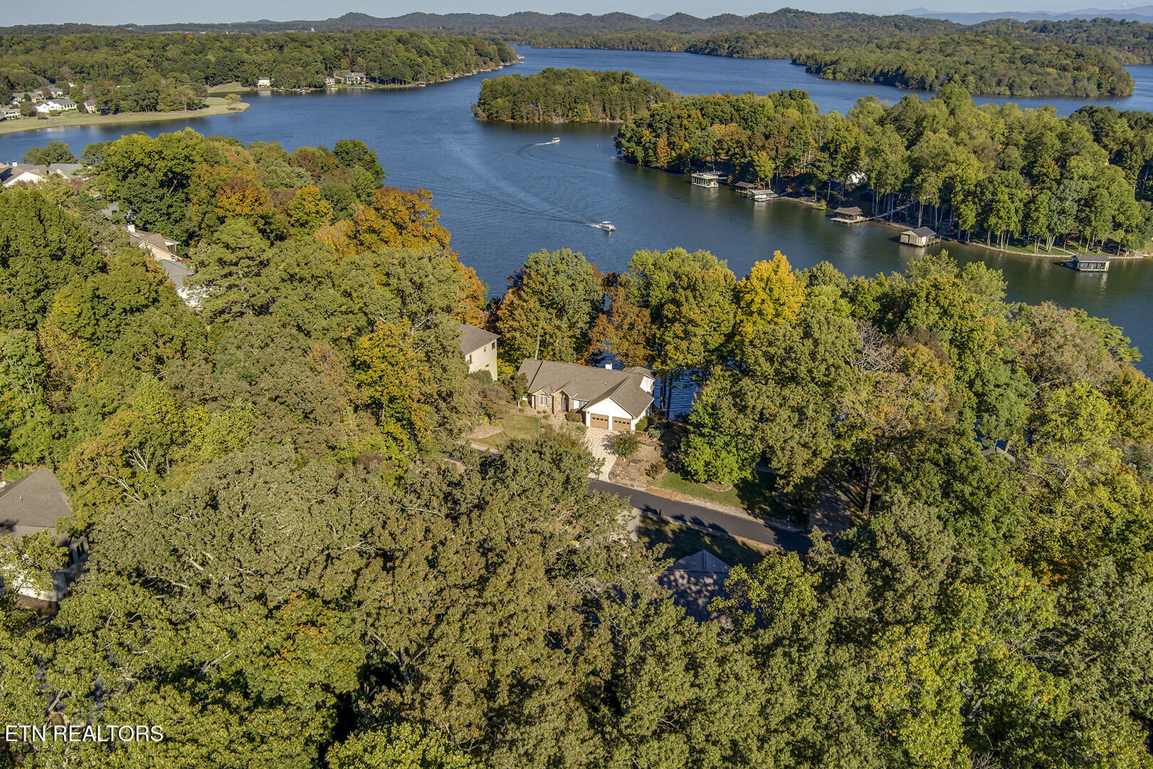 Loudon, Tennessee 37774, United States, 3 Bedrooms Bedrooms, ,3 BathroomsBathrooms,Residential,Active,79446