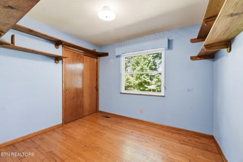 Tiny photo for 411 Woodland Drive, Clinton, TN 37716 (MLS # 1355290)
