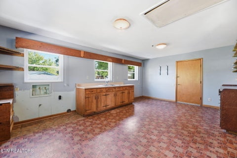 Tiny photo for 411 Woodland Drive, Clinton, TN 37716 (MLS # 1355290)