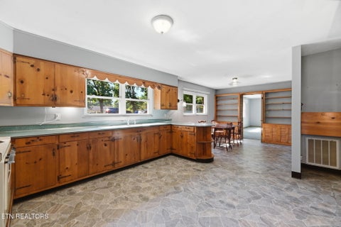 Tiny photo for 411 Woodland Drive, Clinton, TN 37716 (MLS # 1355290)