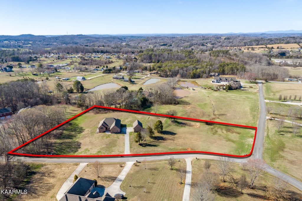 Photo of 3710 Windstream Drive, Friendsville, TN 37737 (MLS # 1218361)