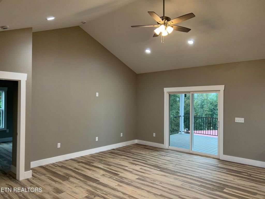 Photo of 531 Meadowcrest Drive Lane, Dandridge, TN 37725 (MLS # 1312524)