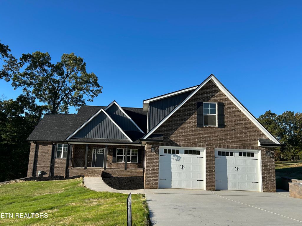 Photo of 531 Meadowcrest Drive Lane, Dandridge, TN 37725 (MLS # 1312524)