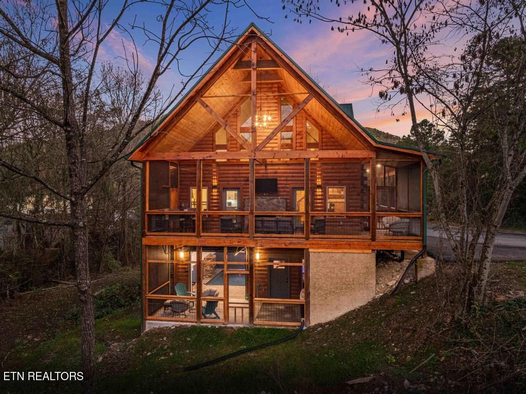 Photo of 3140 White Falcon Way, Pigeon Forge, TN 37863 (MLS # 1260874)