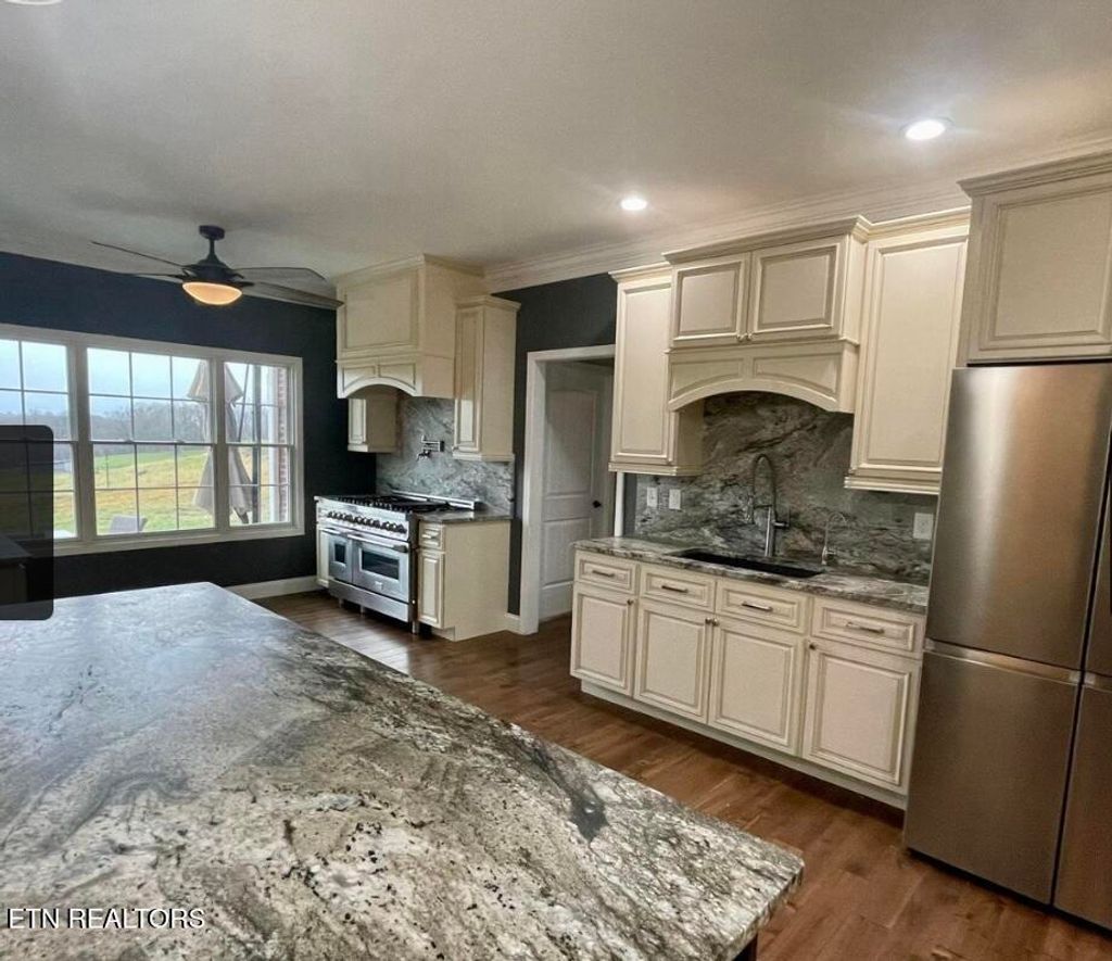 Photo of 257 Holt Ridge Rd, Tazewell, TN 37879 (MLS # 1304738)