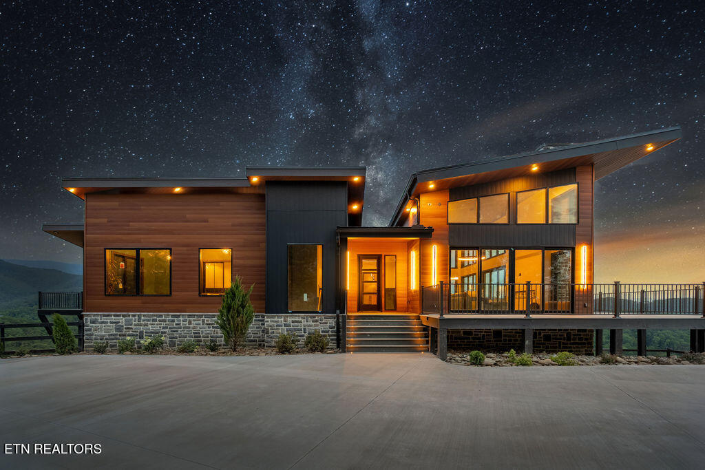 2848 Red Sky Drive