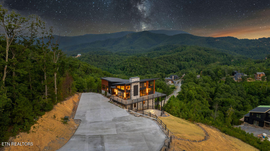 2848 Red Sky Drive
