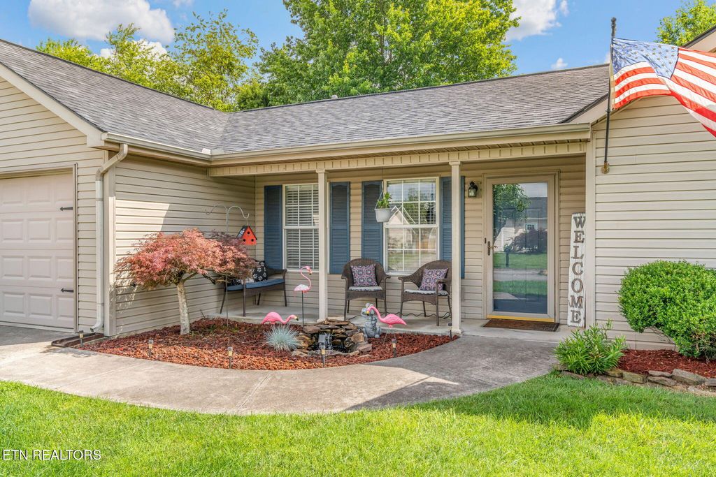 Photo of 7527 Wheatmeadow Rd, Corryton, TN 37721 (MLS # 1305091)