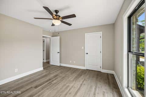 Tiny photo for 806 Johnson Rd, Maryville, TN 37804 (MLS # 1350159)