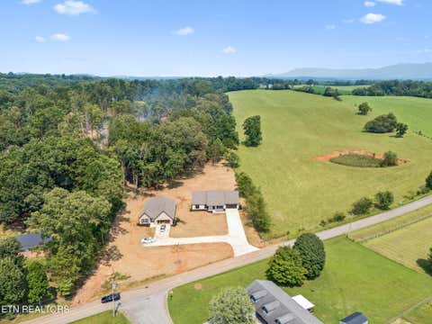Tiny photo for 806 Johnson Rd, Maryville, TN 37804 (MLS # 1350159)