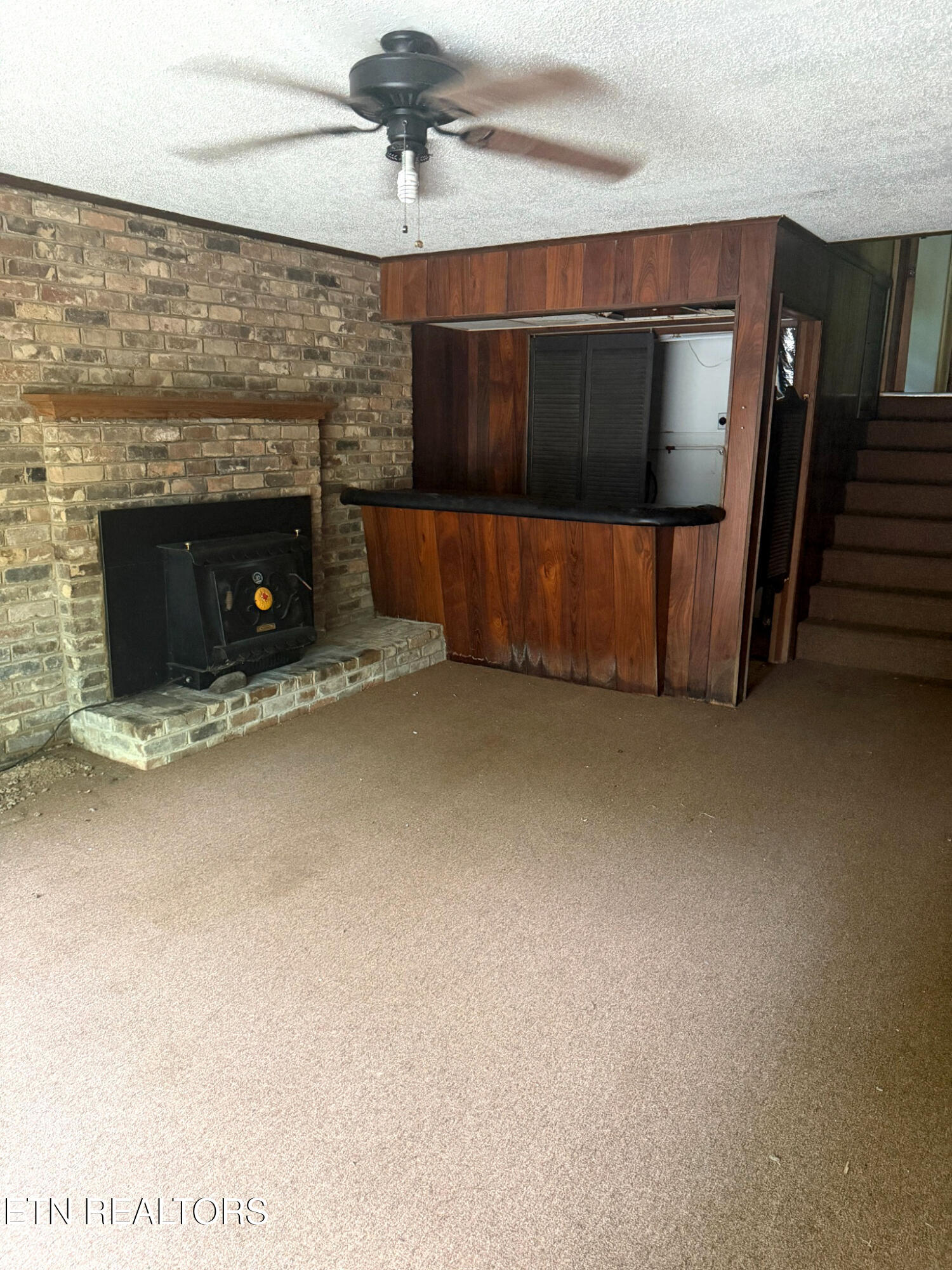 4924 Skyview Drive