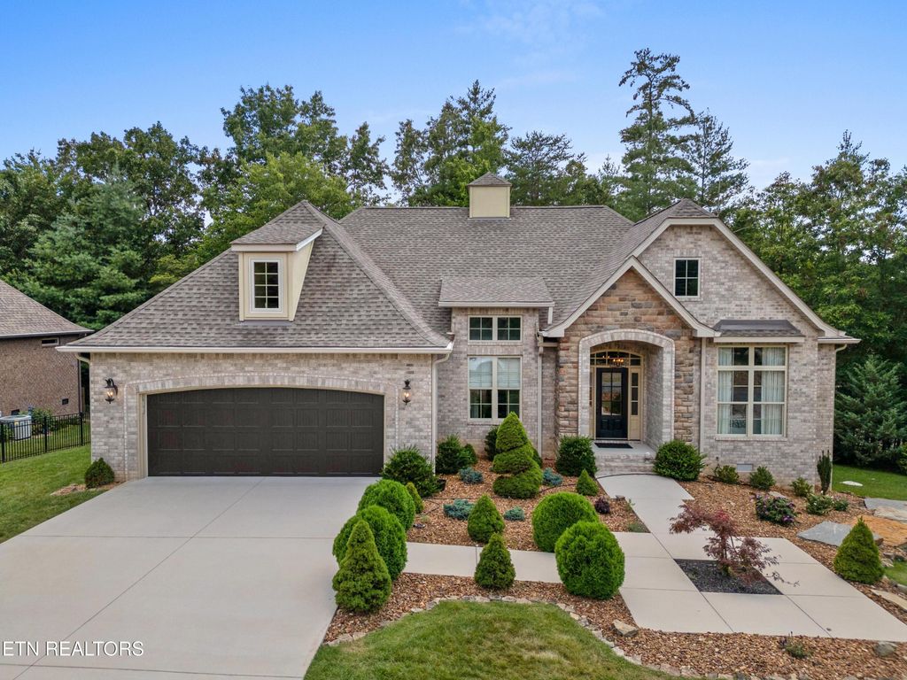 Photo of 10 Inwood Drive, Crossville, TN 38558 (MLS # 1307885)