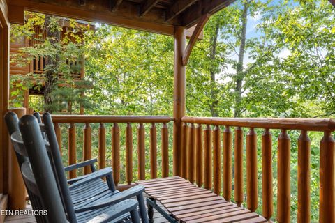 Tiny photo for 1109 Autumn Path Way, Sevierville, TN 37862 (MLS # 1334725)