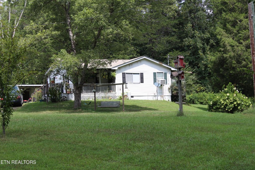 Photo of 180 Walker Rd, Tellico Plains, TN 37385 (MLS # 1313468)