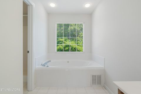 Tiny photo for 7233 Ashburton Drive, Knoxville, TN 37909 (MLS # 1341509)