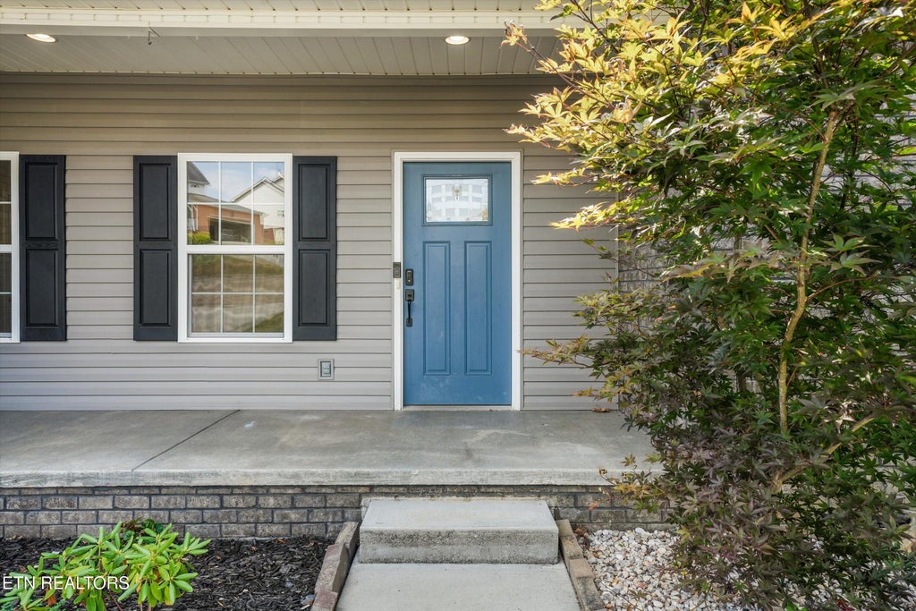 Photo of 2000 Country Brook Lane, Knoxville, TN 37921 (MLS # 1354635)