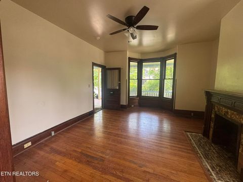 Tiny photo for 903 Luttrell St, Knoxville, TN 37917 (MLS # 1330030)
