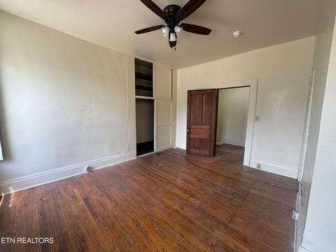 Tiny photo for 903 Luttrell St, Knoxville, TN 37917 (MLS # 1330030)