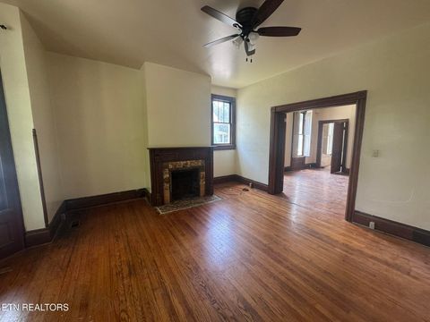 Tiny photo for 903 Luttrell St, Knoxville, TN 37917 (MLS # 1330030)