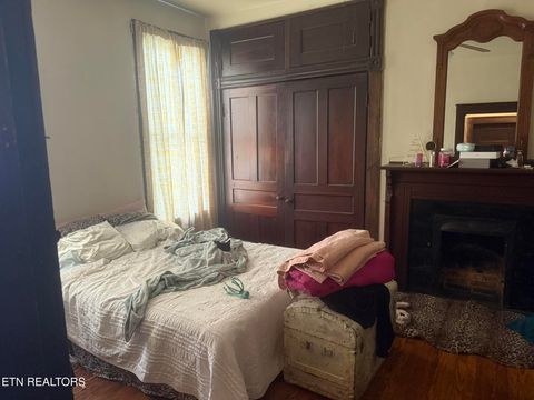 Tiny photo for 903 Luttrell St, Knoxville, TN 37917 (MLS # 1330030)