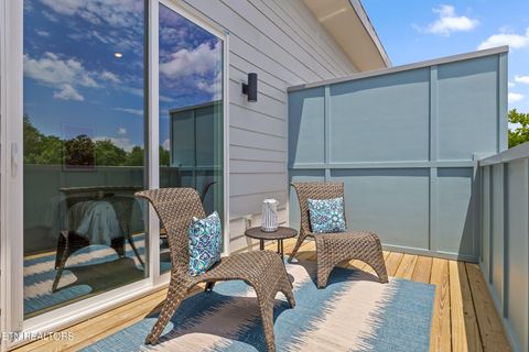 Tiny photo for 113 E Oldham #102, Knoxville, TN 37917 (MLS # 1330635)